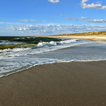 度假居 6 Person In *