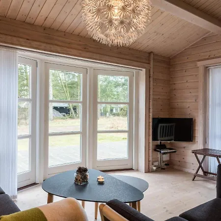 度假居 6 Person In *