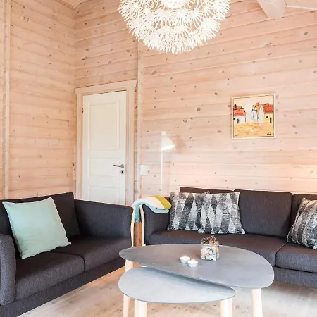 度假居 6 Person In *